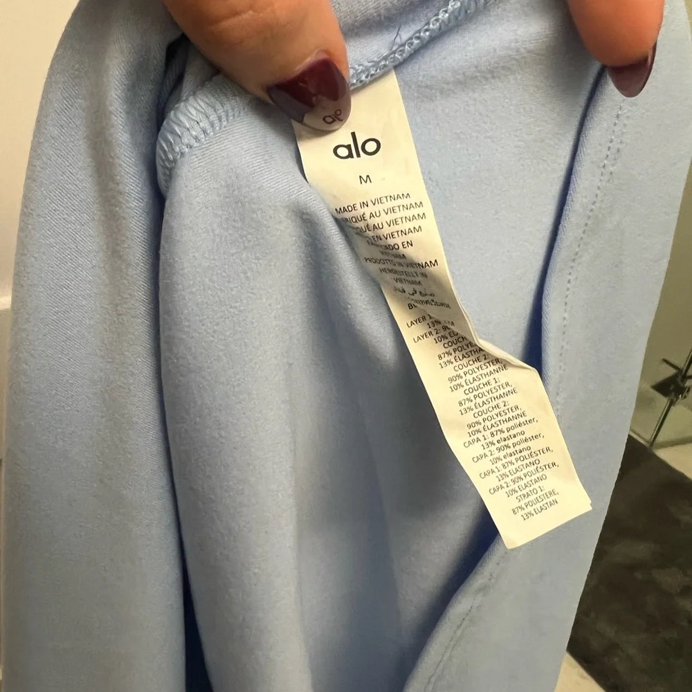 ALO Yoga Alosoft Backspin Skirt - Seashell Blue